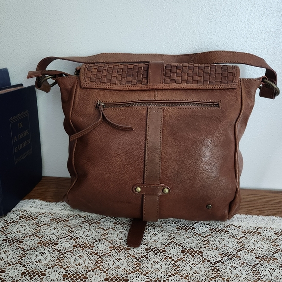 Rehard Italy Brown Leather Crossbody with Basket Weave Flap - Picture 2 of 16